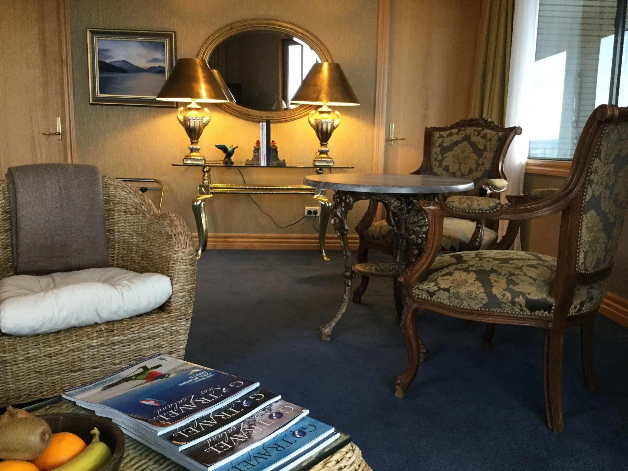 The Flying Trout Boutique Lodge Taupo Ngoại thất bức ảnh