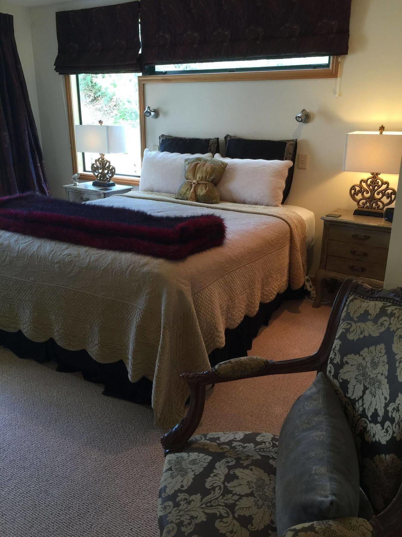 The Flying Trout Boutique Lodge Taupo Ngoại thất bức ảnh