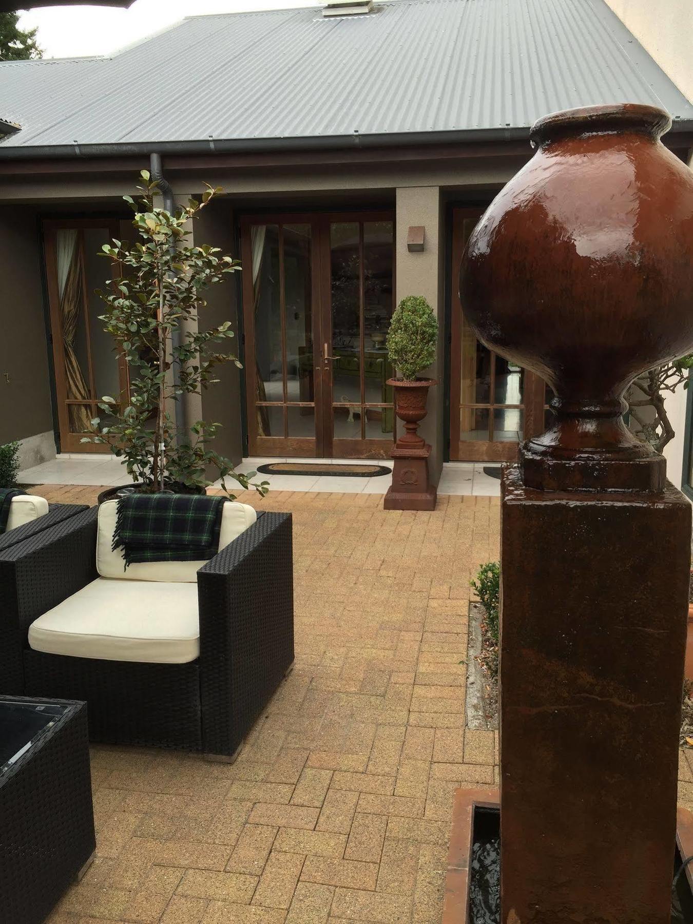 The Flying Trout Boutique Lodge Taupo Ngoại thất bức ảnh