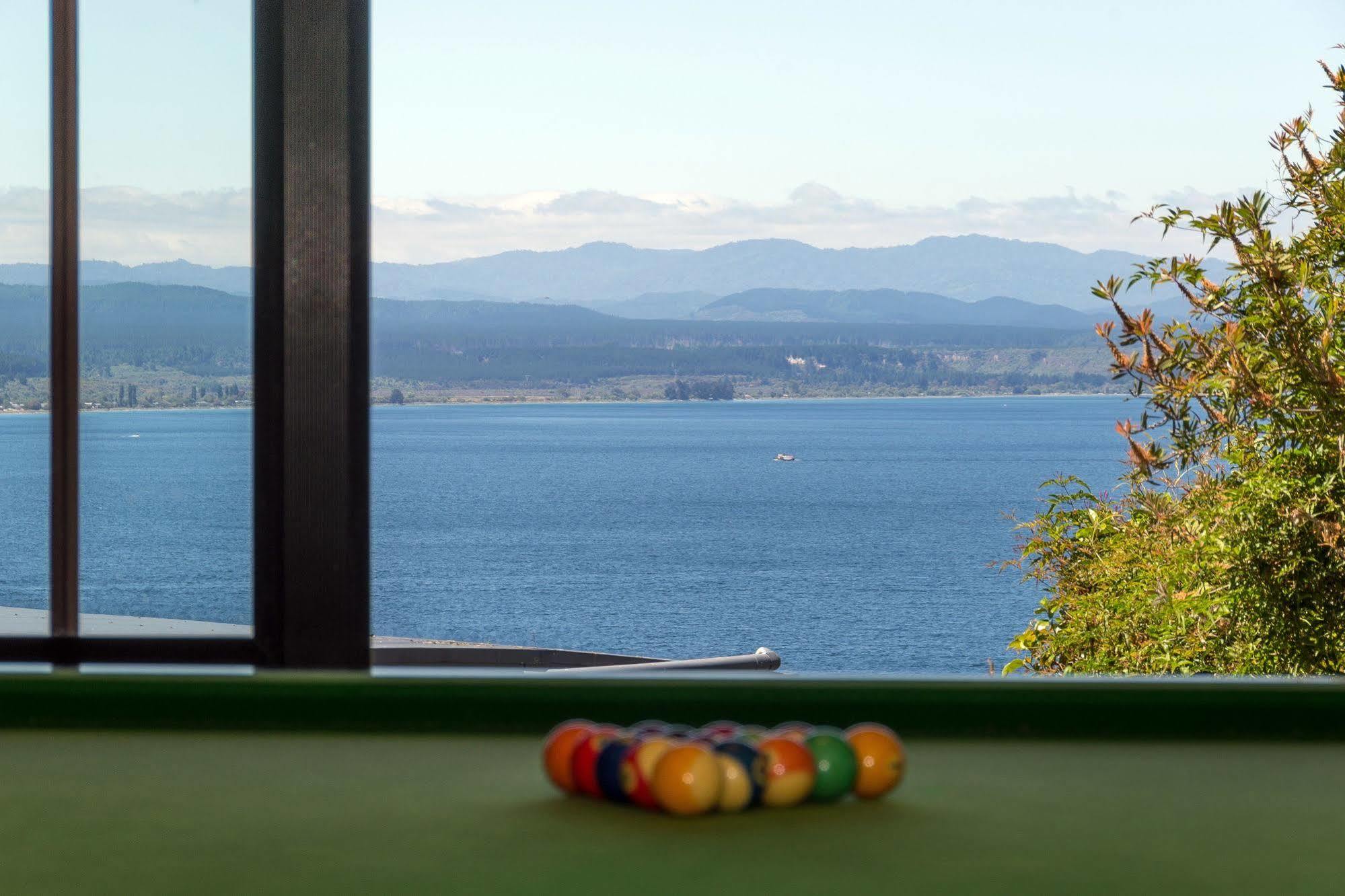 The Flying Trout Boutique Lodge Taupo Ngoại thất bức ảnh