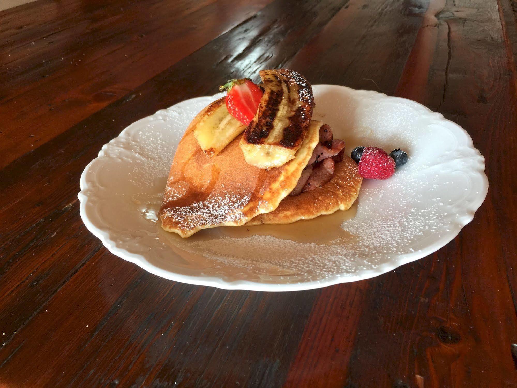 The Flying Trout Boutique Lodge Taupo Ngoại thất bức ảnh