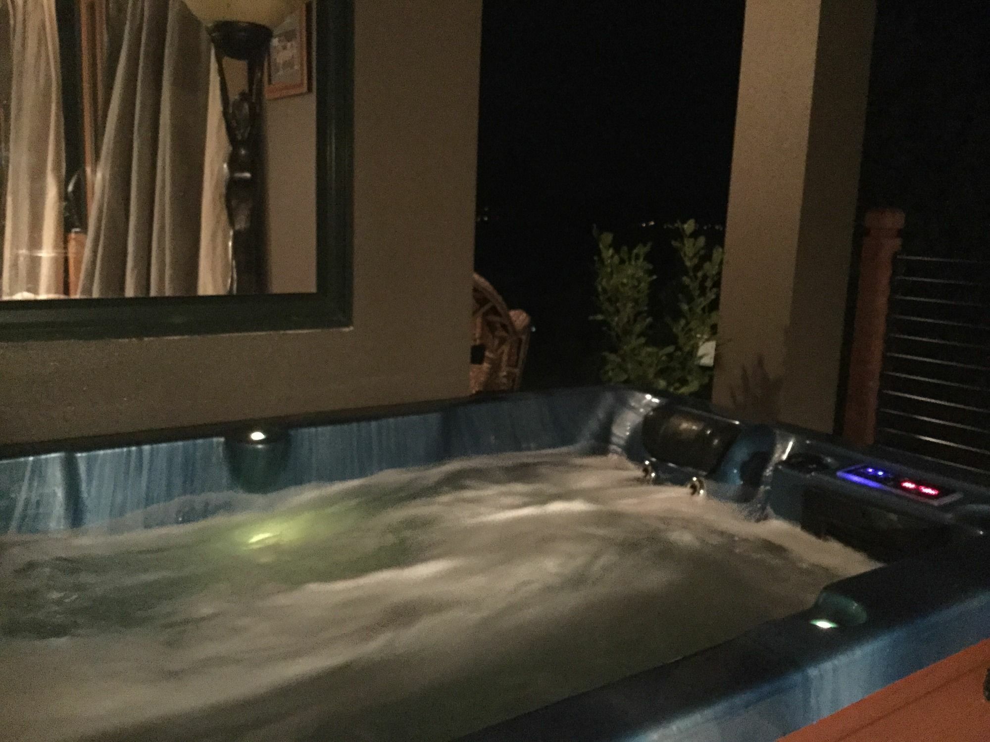 The Flying Trout Boutique Lodge Taupo Ngoại thất bức ảnh